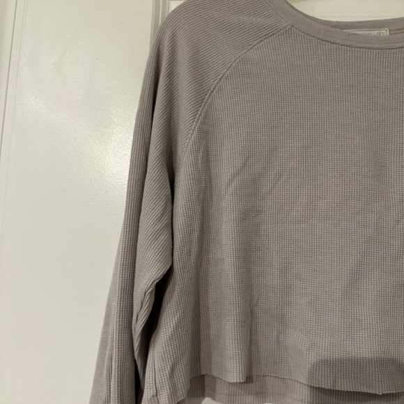 Em and Elle Long - Sleeve Crop Top - Picture 3 of 8